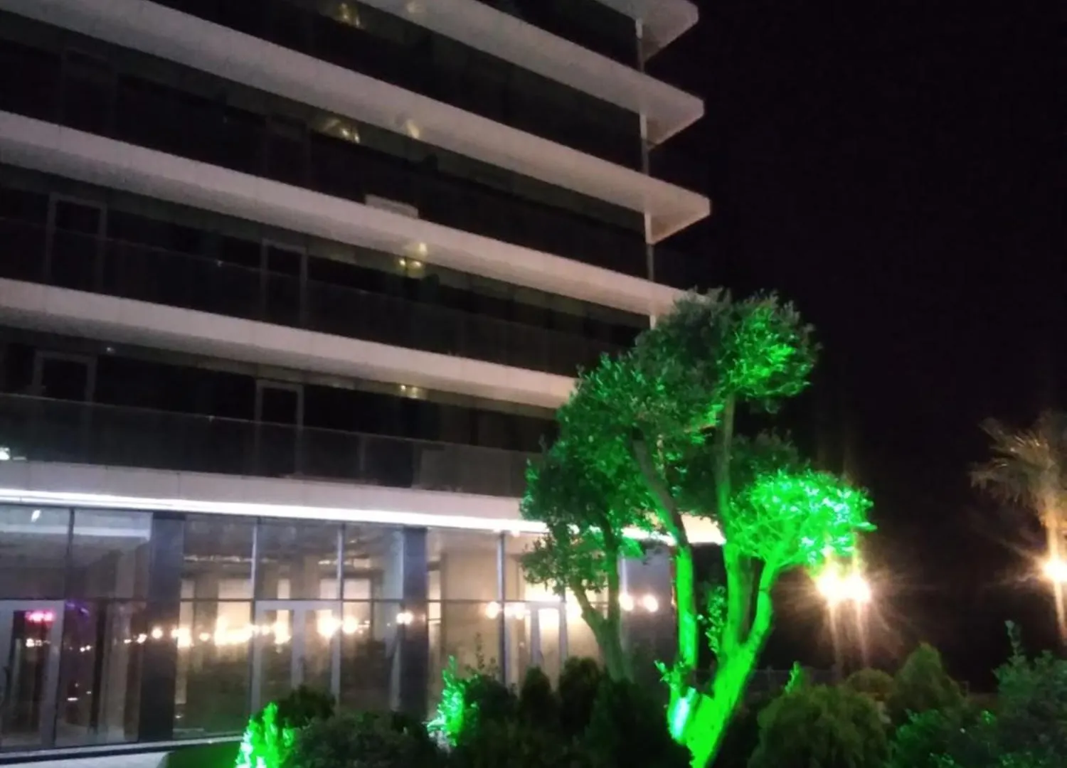 Bat Towers Green Батуми Грузия